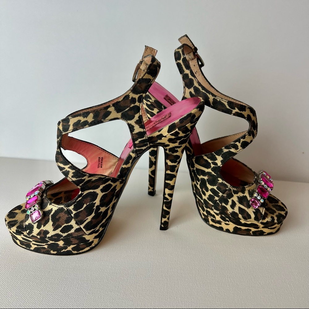 BETSEY JOHNSON Pink Jewel Leopard Print Vintage 90s Platform Y2K Sandal Heel 7.5